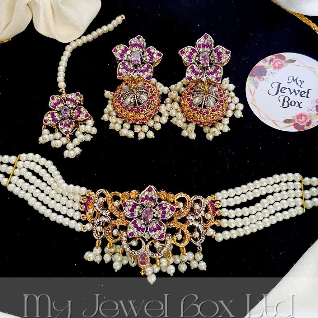 AMAYA Choker Set with Earring and Tikka - Fashion Accessories