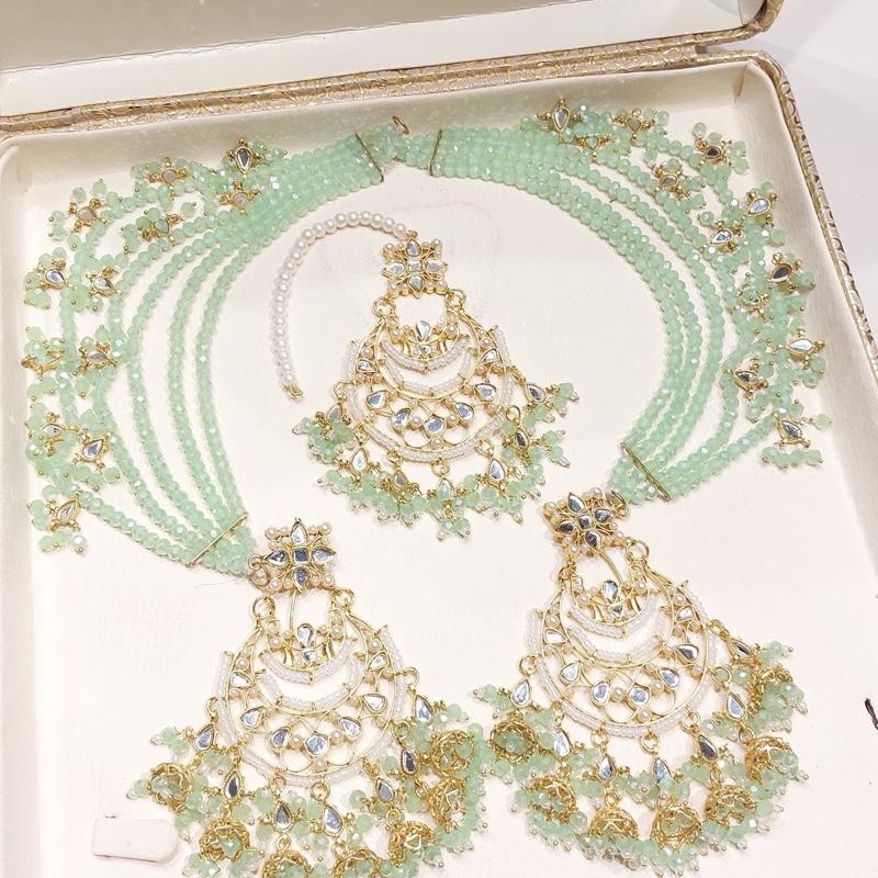 SARA kHAN   earring tikka with babhubali style sahare ET 005 Earring Tikka Set for Women - Perfect for Any Occasion - My Jewel Box