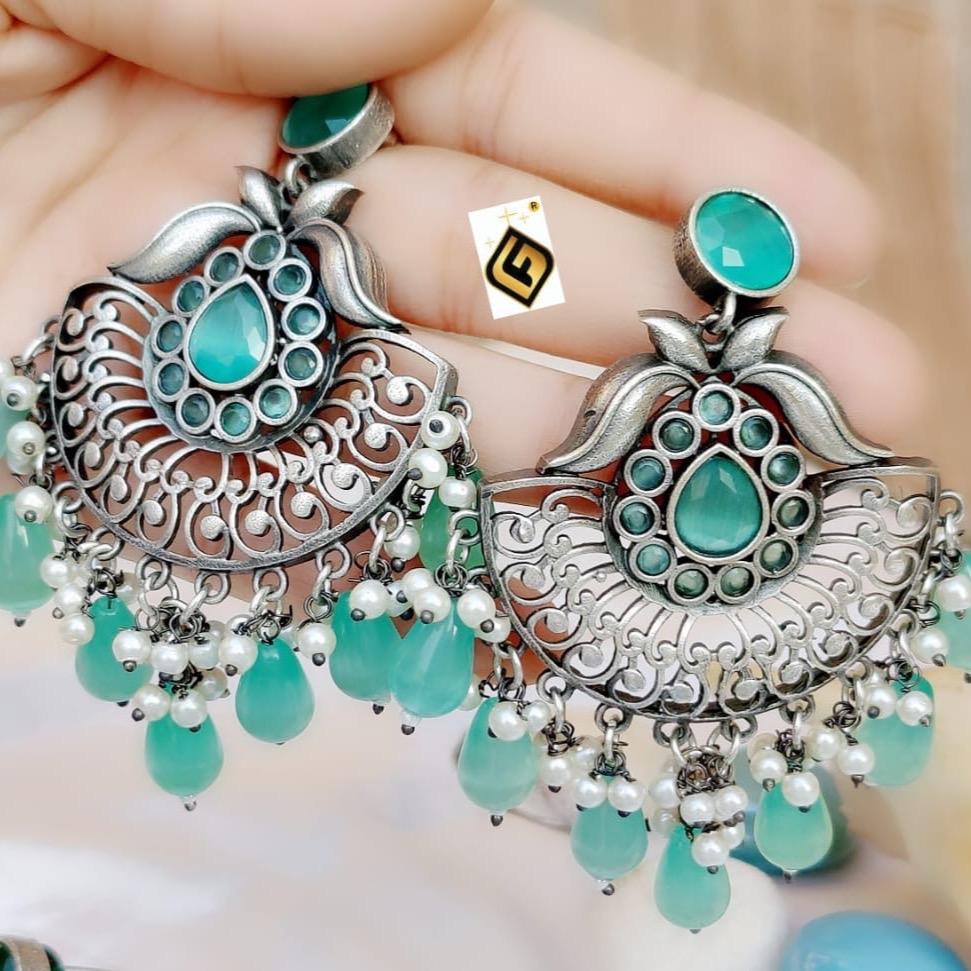 Flower oxidised earring