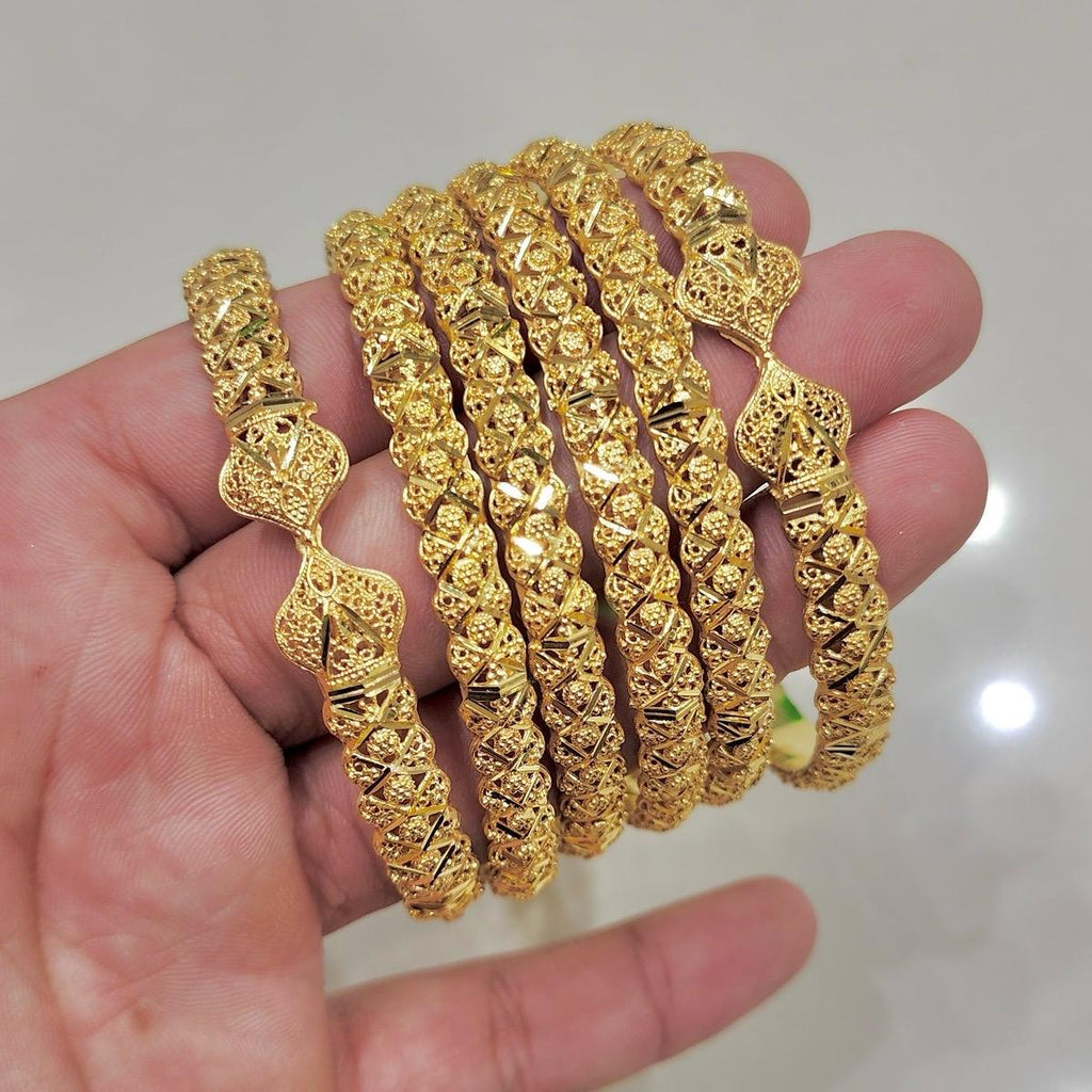 NaZisH ‘s real gold look orignal  Gold plated Range bangles with box