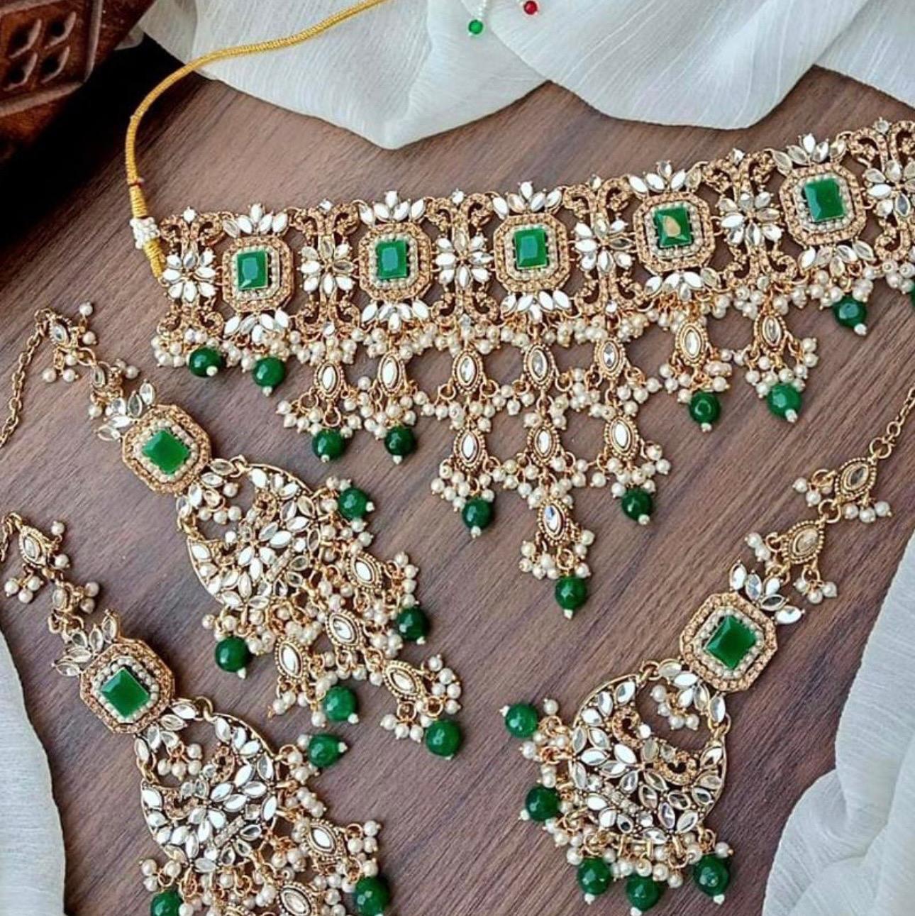 ABEEHA Kundan Bridal/Party Wear Choker Set with Tekka Earring - Red Golden