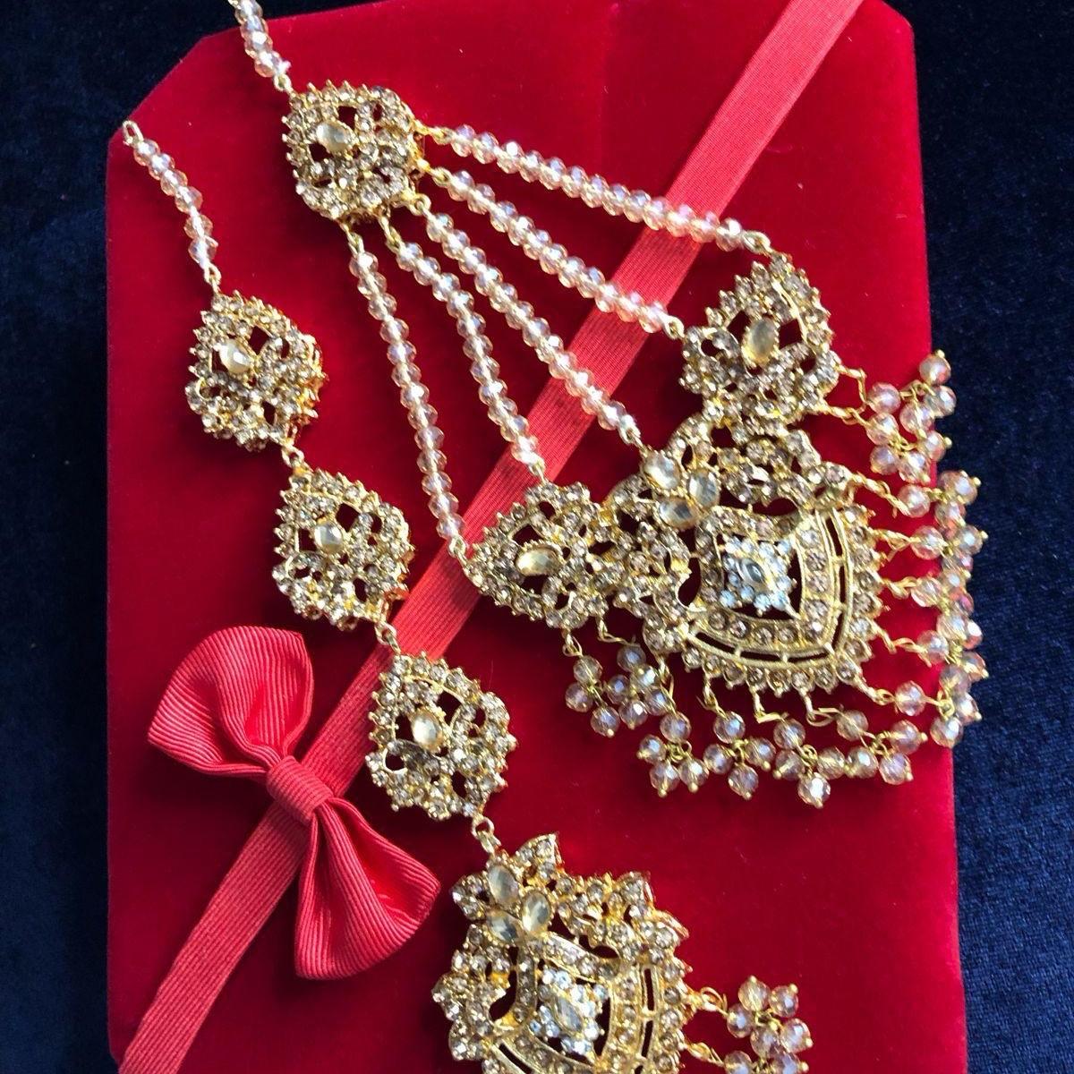 NIMRA Stylish jhomer tikka set