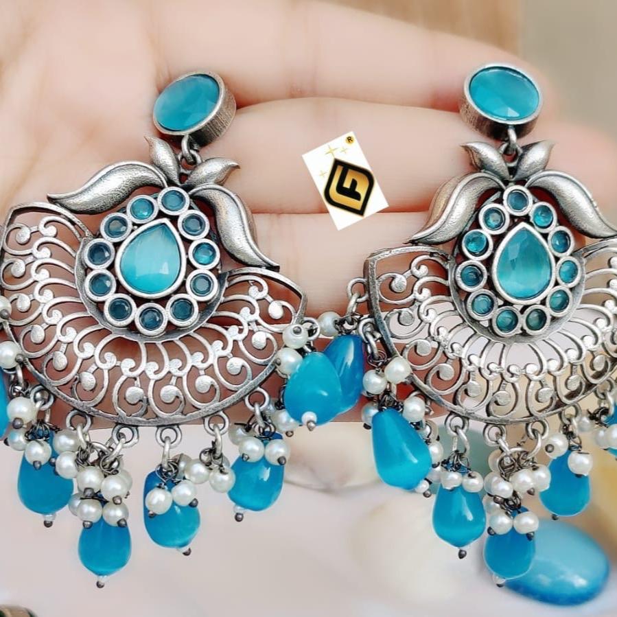 Flower oxidised earring