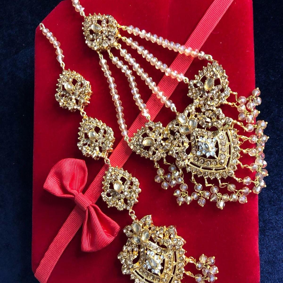 NIMRA Stylish jhomer tikka set