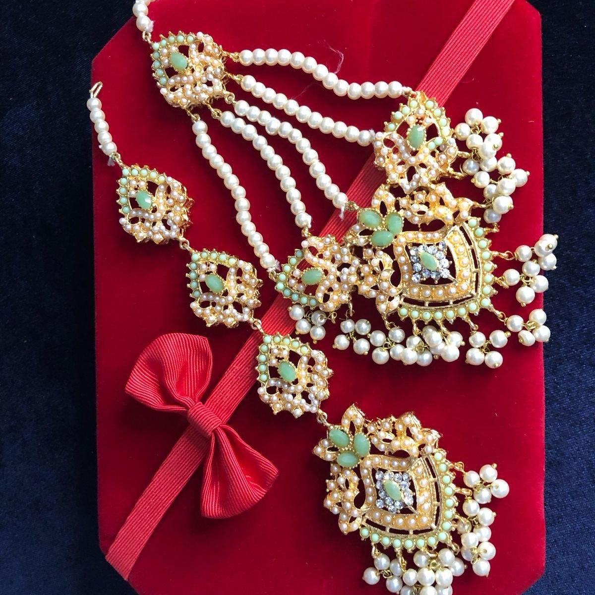 NIMRA Stylish jhomer tikka set