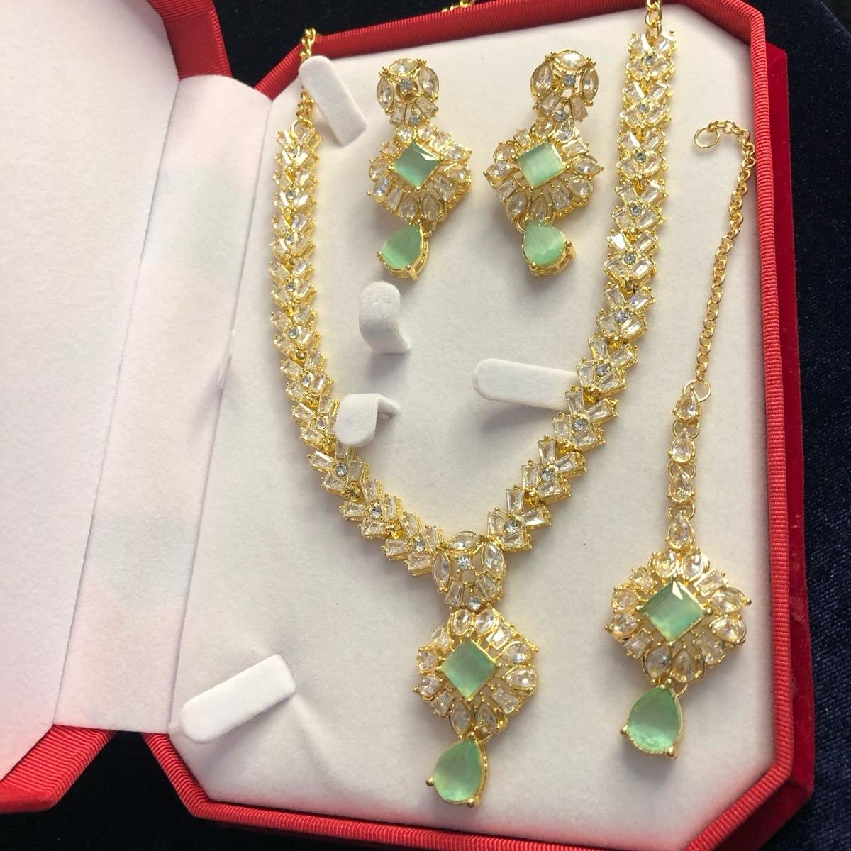 Elegant Zircon necklace set with earring teekaa