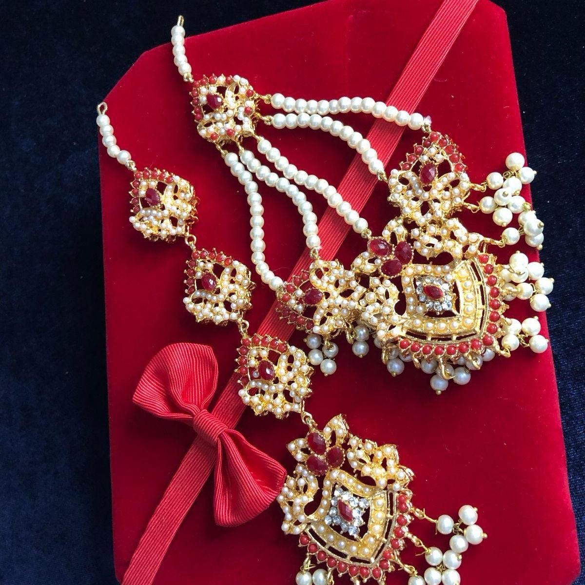 NIMRA Stylish jhomer tikka set