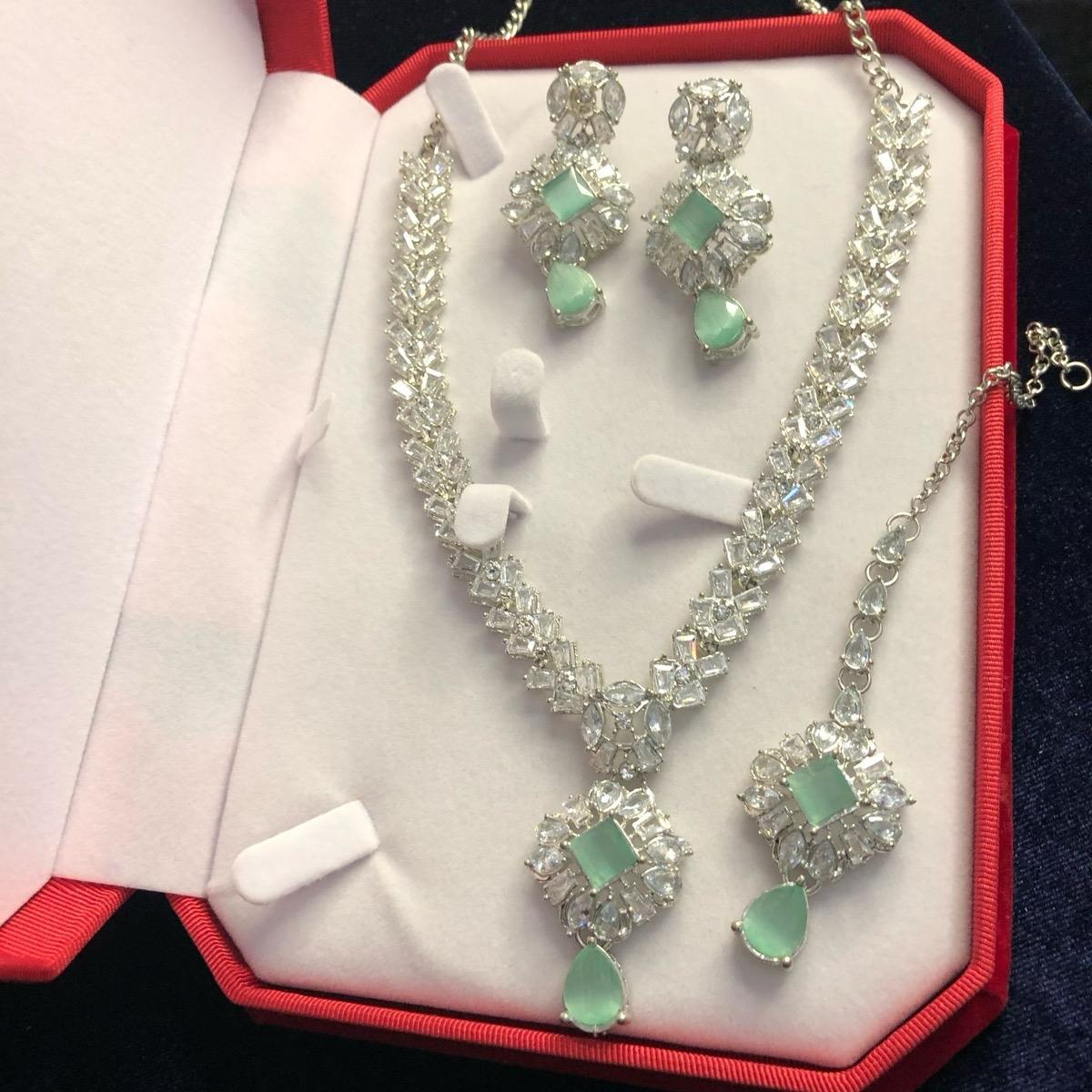 Elegant Zircon necklace set with earring teekaa