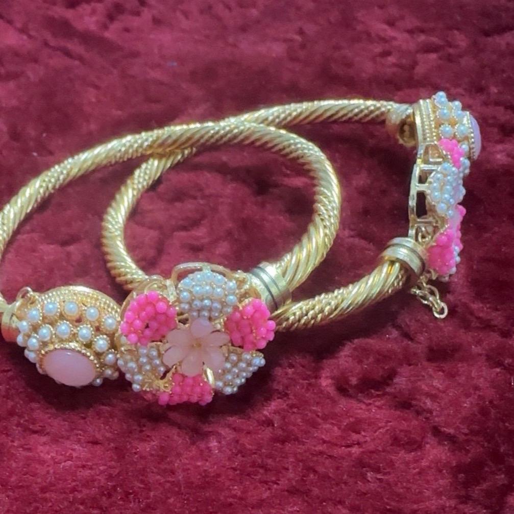 Golden Ropestyle adjustable bangles kara (one size )