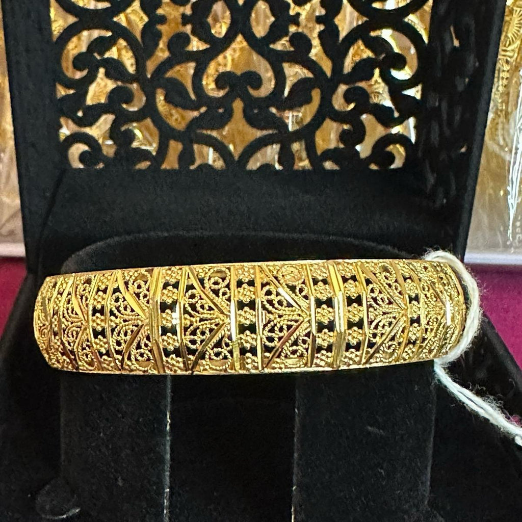 NaZisH ‘s  Gold Look like  exclusive Gold plated Range kangan without box - My Jewel Box