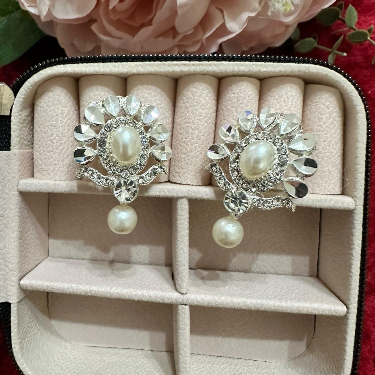 Murshid  Turkish Studs Earrings with Pearls - Perfect for Any Occasion