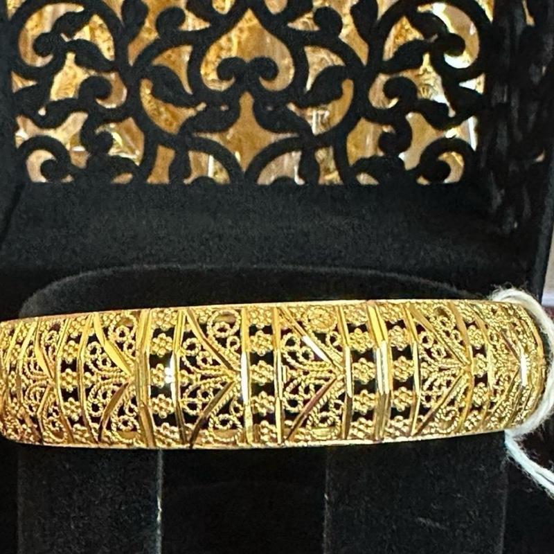 NaZisH ‘s  Gold Look like  exclusive Gold plated Range kangan without box - My Jewel Box