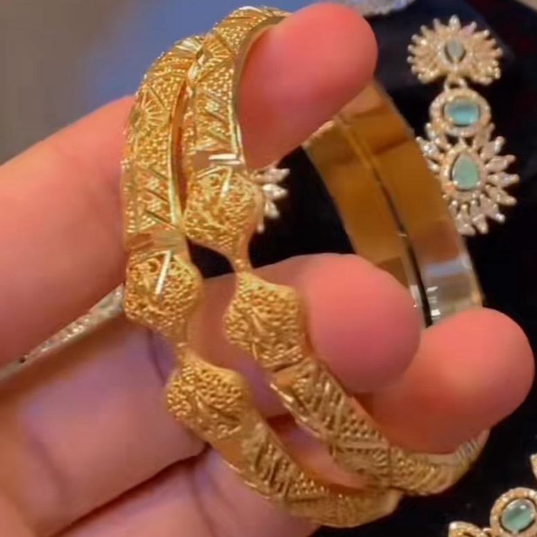 NaZisH ‘s  Gold Look like  exclusive Gold plated Range kangan - My Jewel Box