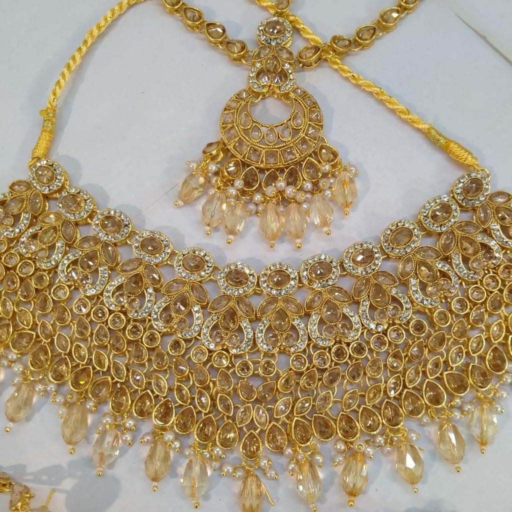 Bridal/Party Wear Choker Set with Teka Mathapati and Earring with Sahare for Women