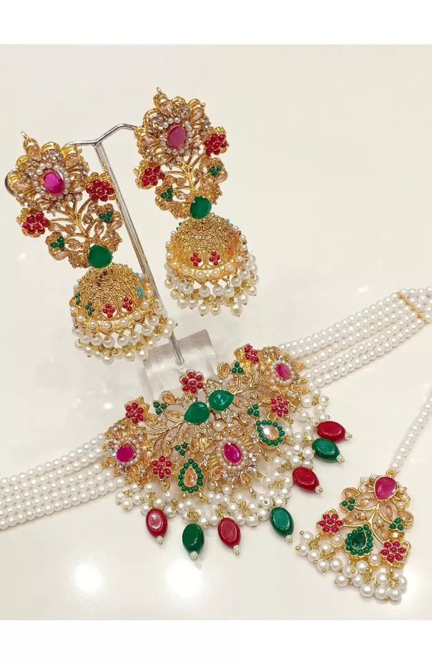 Paras Choker Set