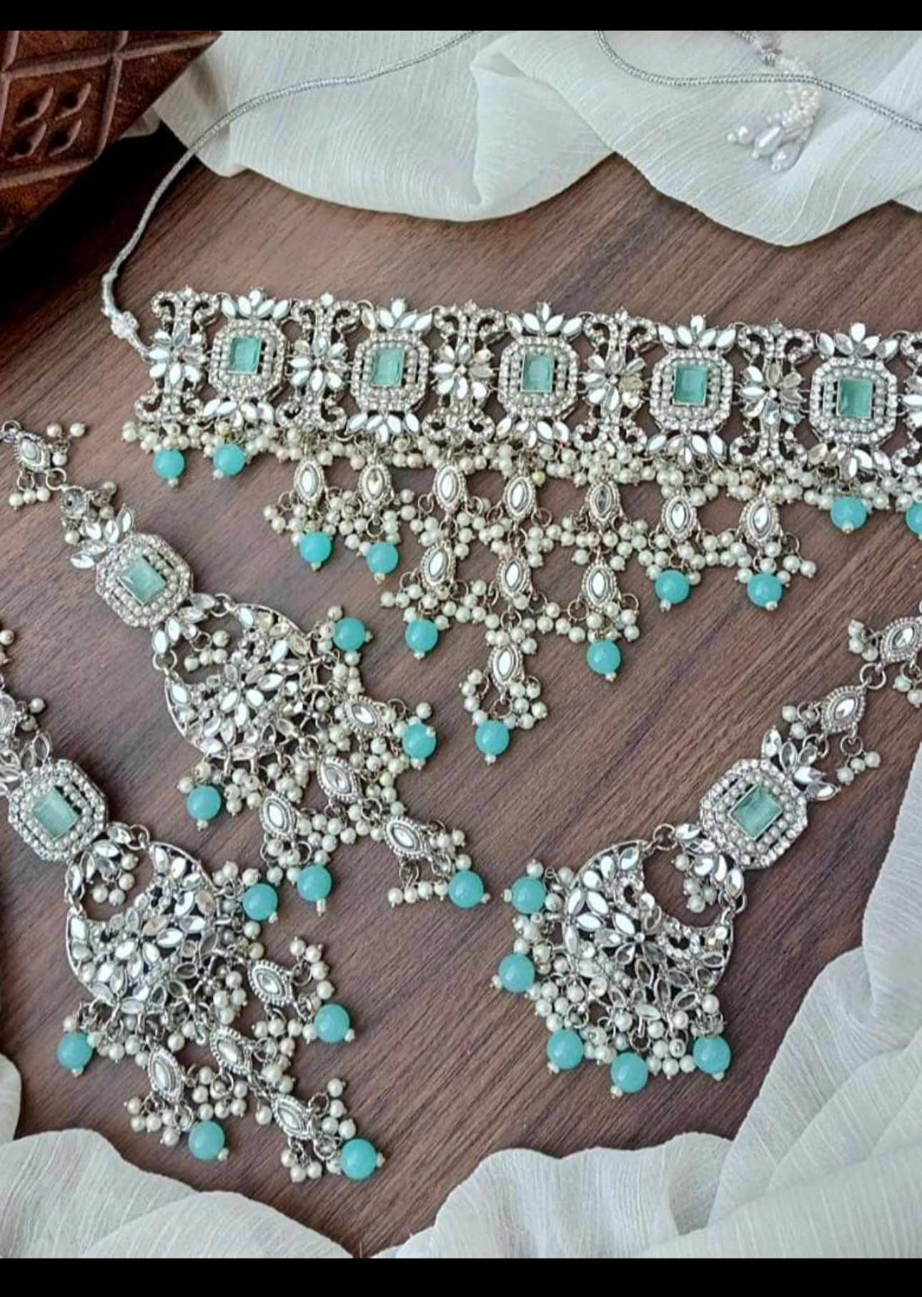 Abeeha Kundan Choker Set