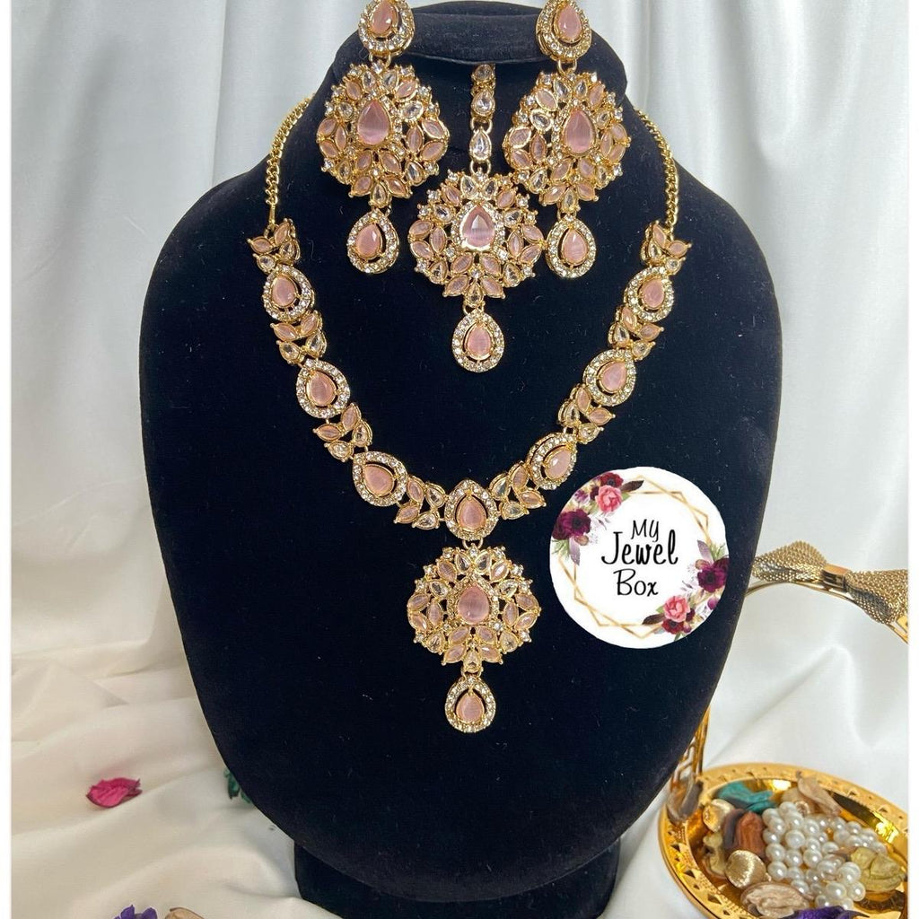 ARWAH Egyptain necklace set with earring teeka