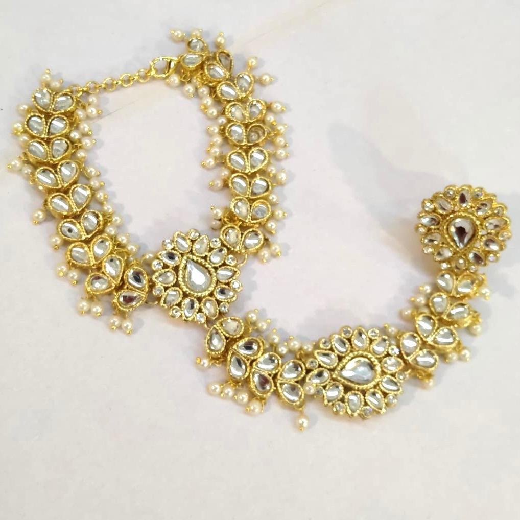 Kundan Anja  (Hand piece) 1 ring conected with bracelet available