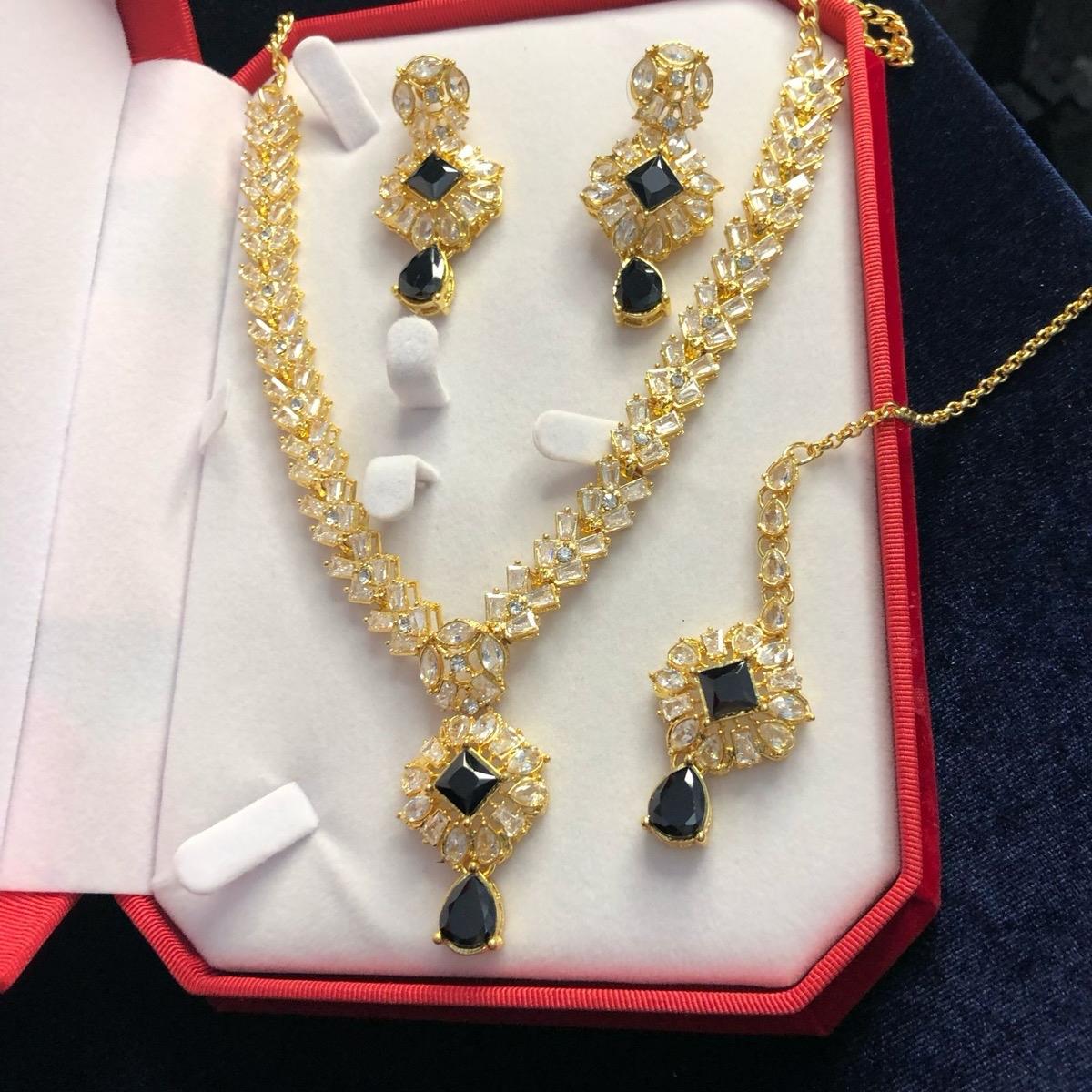 Elegant Zircon necklace set with earring teekaa