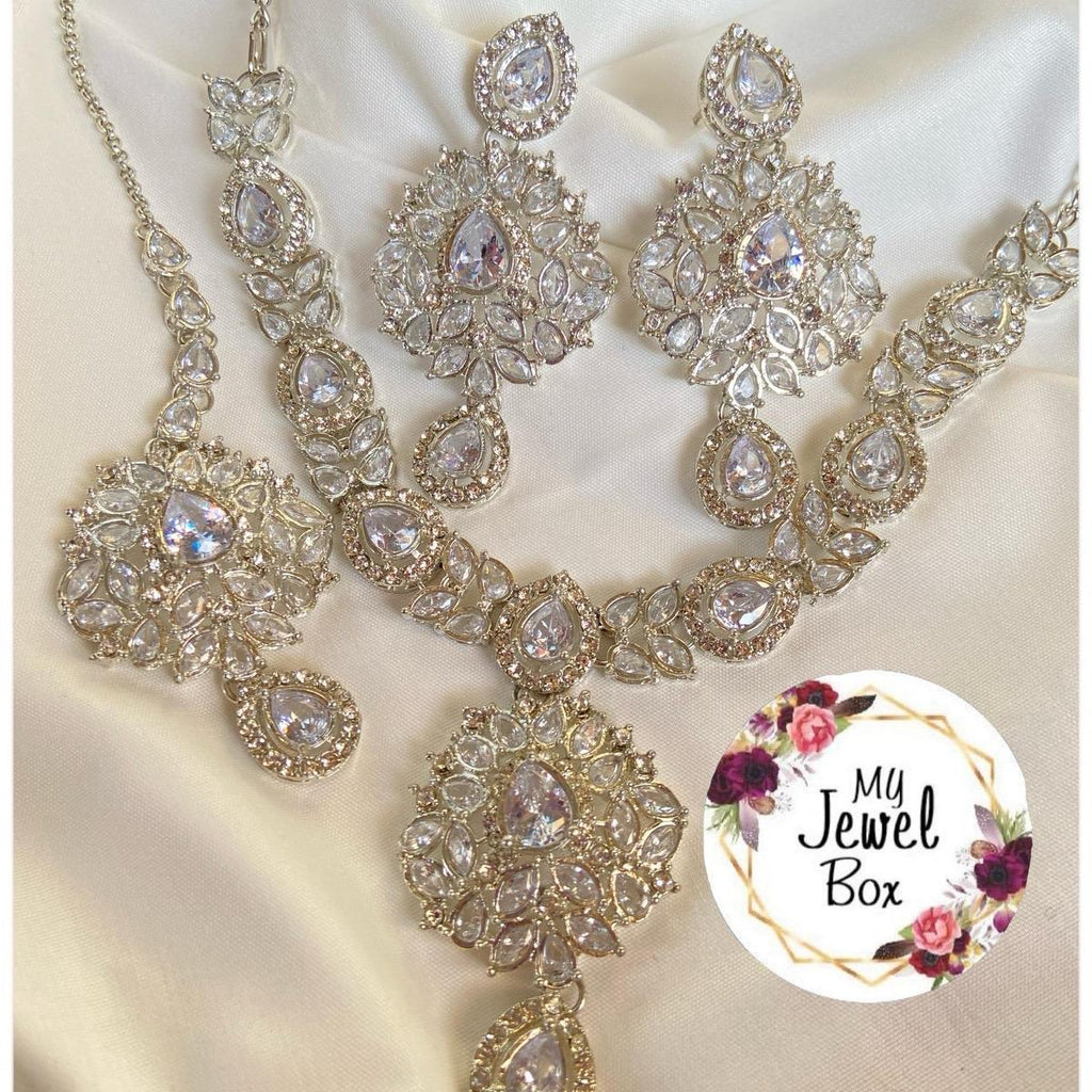 ARWAH Egyptain necklace set with earring teeka