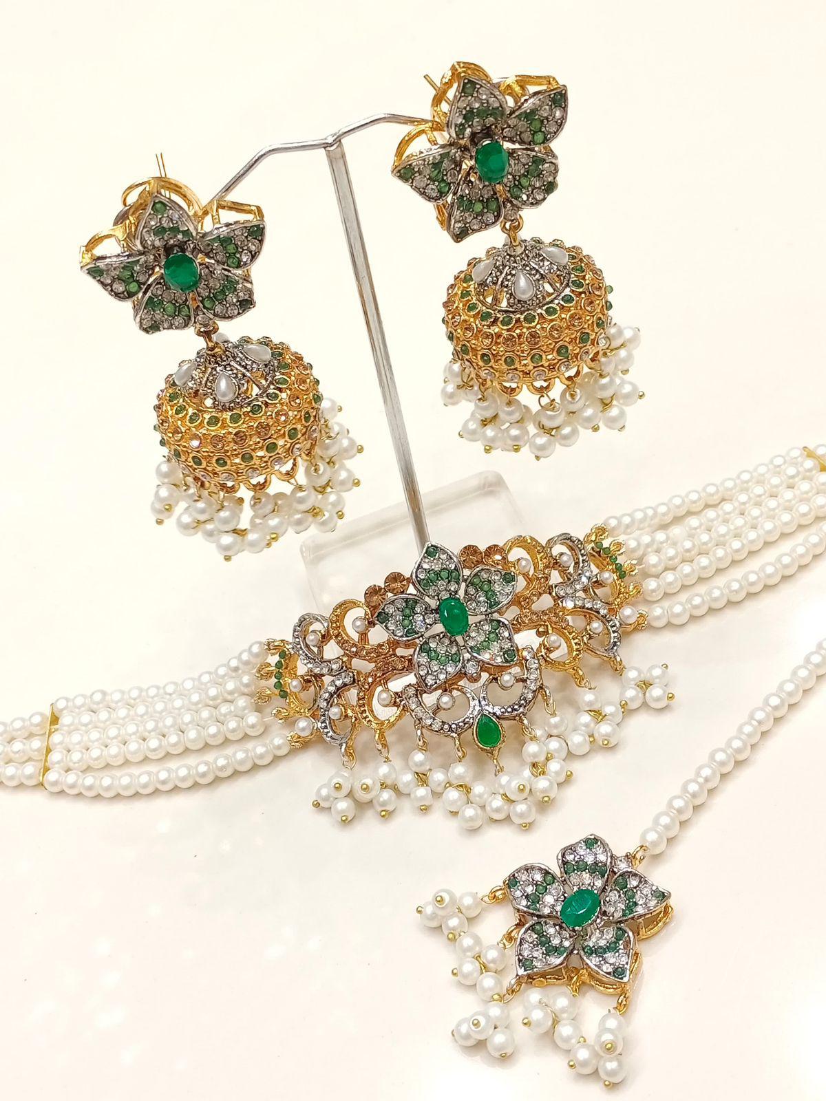 Amaya Choker Set