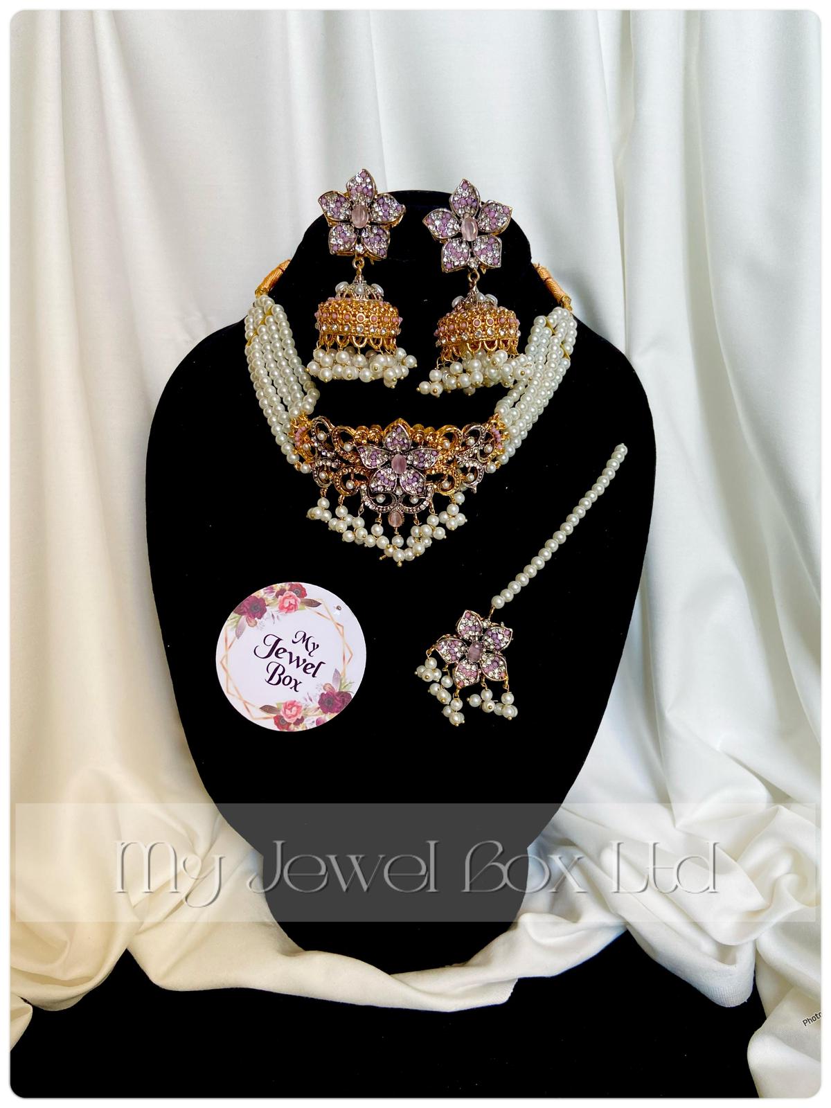 Amaya Choker Set