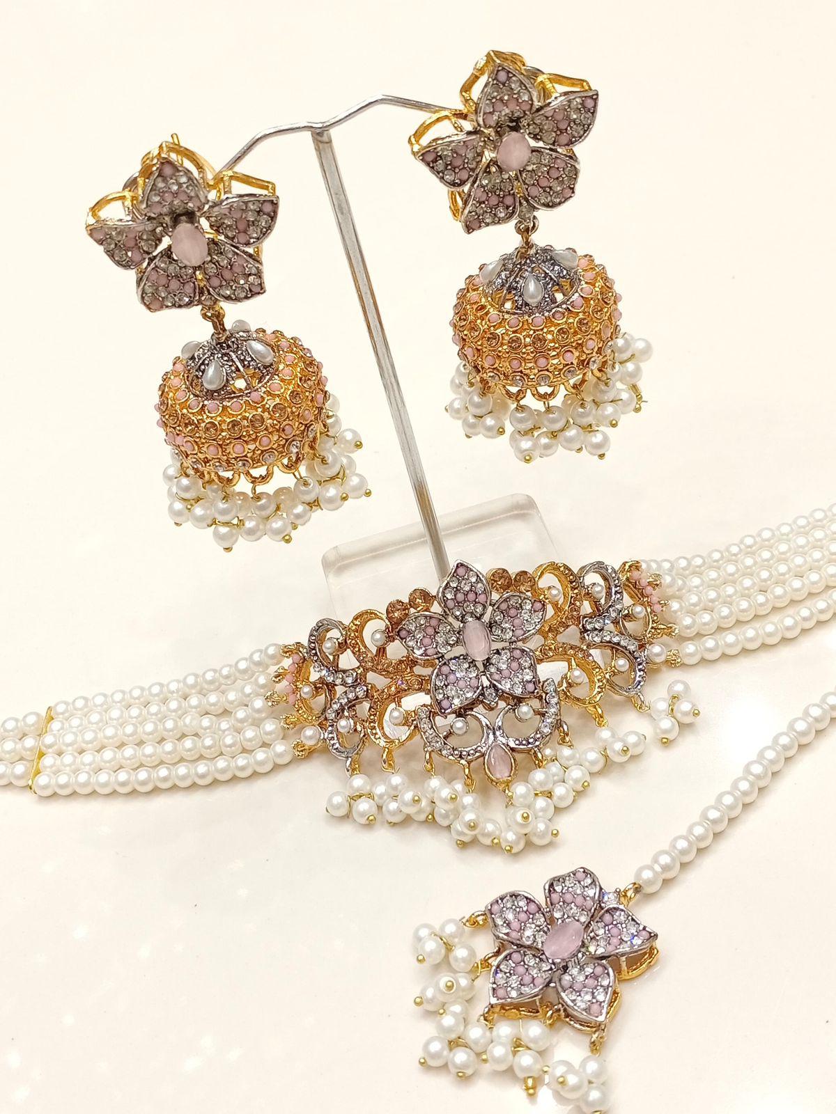 Amaya Choker Set