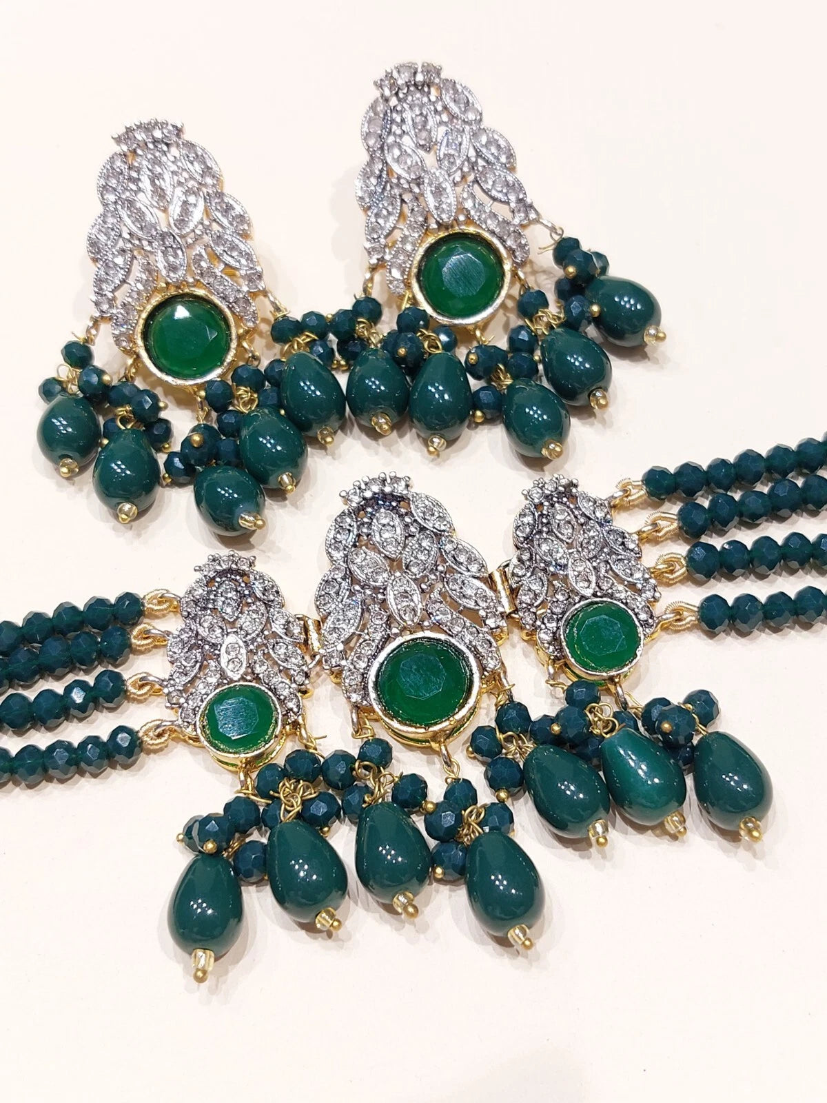 Fizza Choker Set